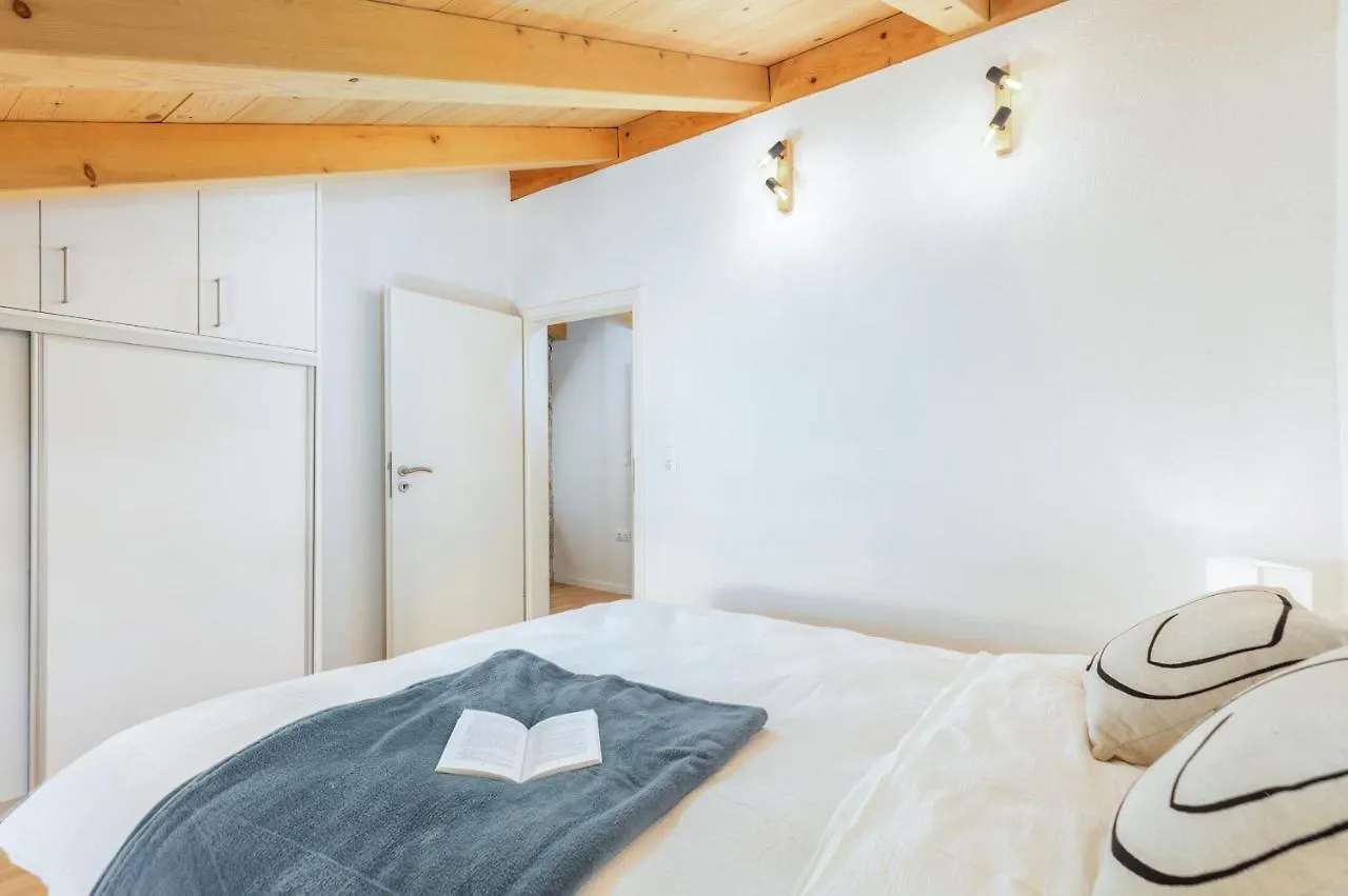 דירות פולה Stone House Istria 0*,  קרואטיה